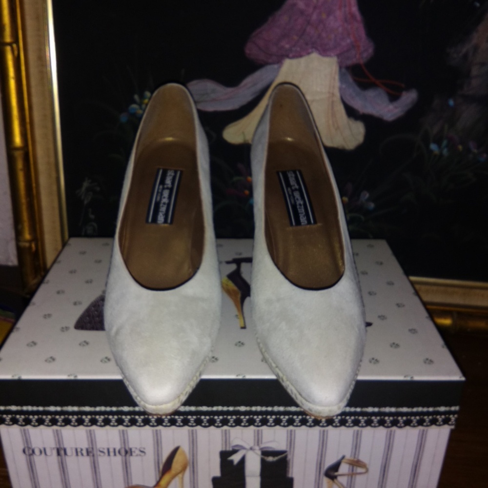 Classic Stuart Weitzman Heels